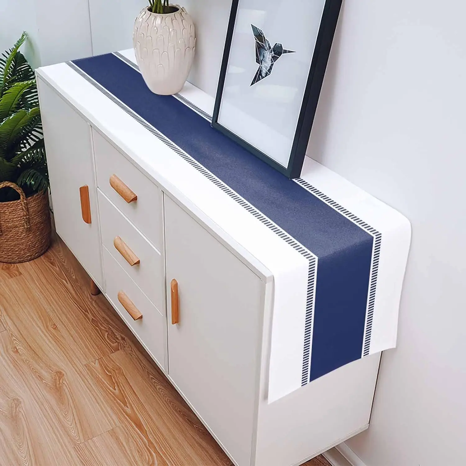Granatowe paski Lniany bieżnik – Linen Table Runner recenzja i cena