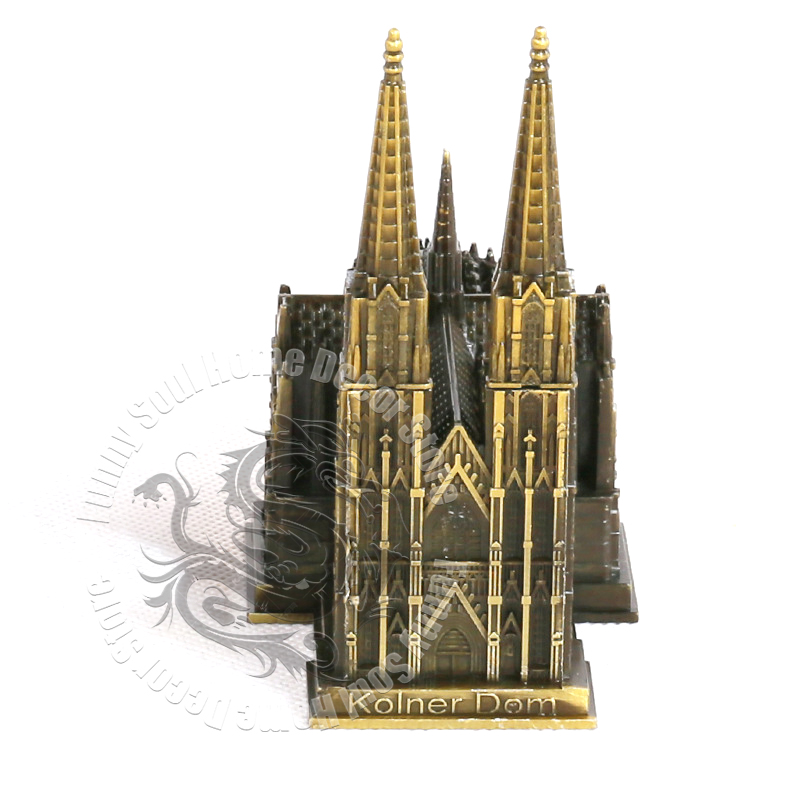 Metalowa Katedra Kolonii Niemc – Home Decor Medieval recenzja i cena